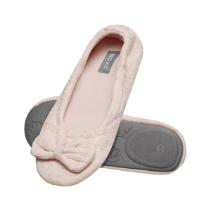 Pink SOXO women's ballerina slippers with a bow