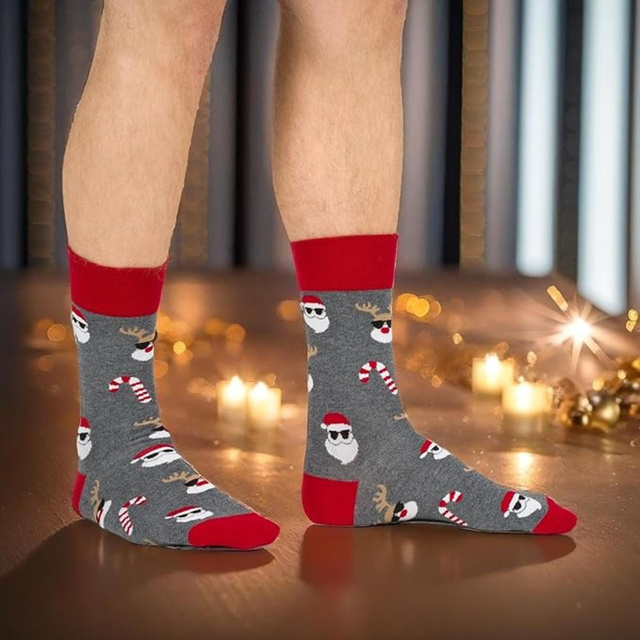 Set mit 2x Herrensocken + 2x Boxershorts mit Weihnachtsmotiv in einzigartiger Verpackung | SOXO