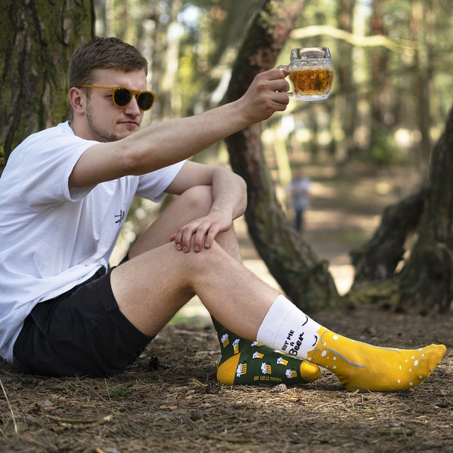 Socken mit Bier-Motiv