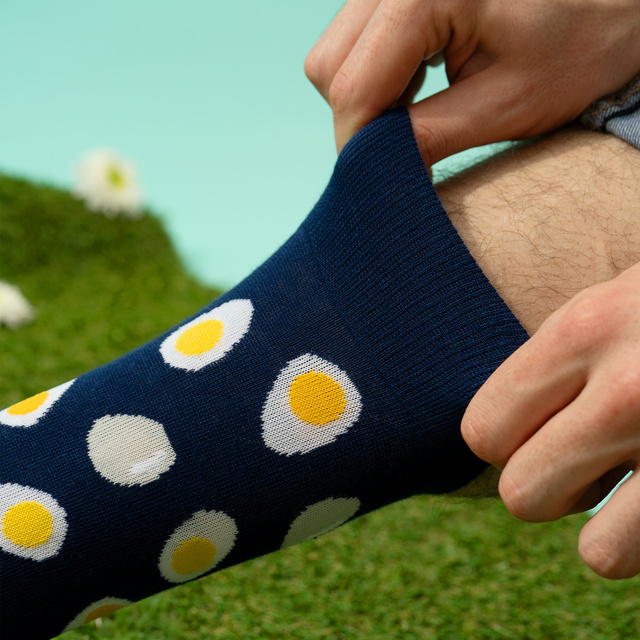 Socken mit Hartem Ei-Motiv