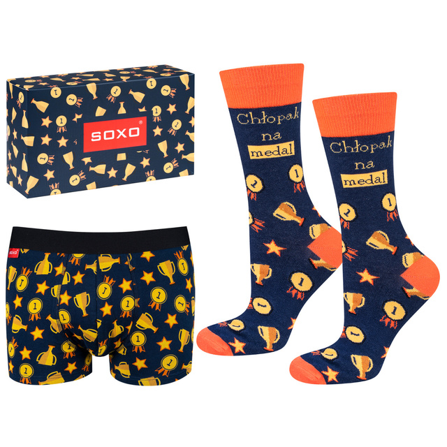 Set aus farbenfrohen SOXO socken für Herren und Herren-Boxershorts