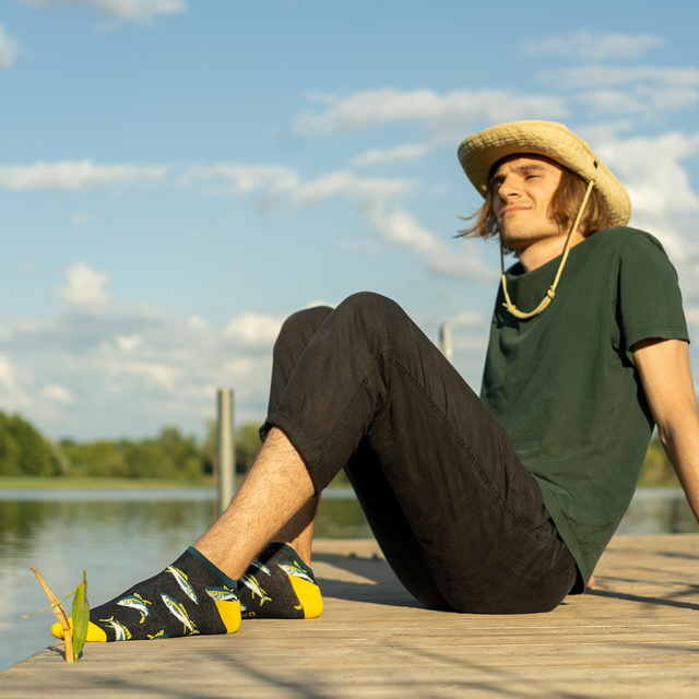 Socken mit Thunfisch-Motiv in Dose