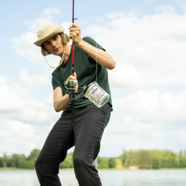 2 Paar Socken mit Hering- & Gurkenmotiv im Glas – Lustige Geschenkidee