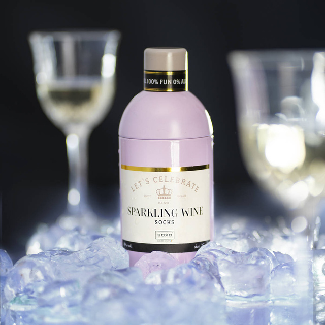 Socken mit Sparkling-Wine-Motiv in Flaschenverpackung