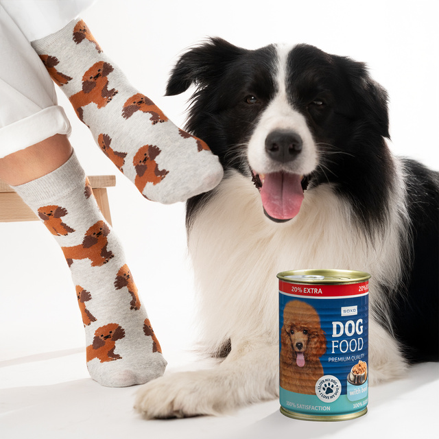 Socken mit Pudel-Motiv in Dose