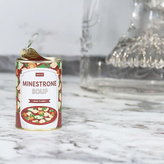 Socken mit Minestrone Suppen-Motiv in Dose