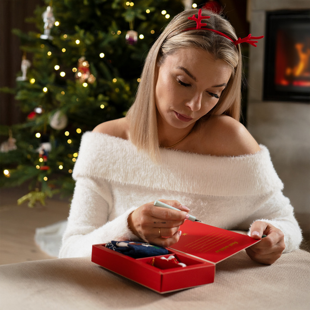 Weihnachtskugeln 2er-Set mit Socken