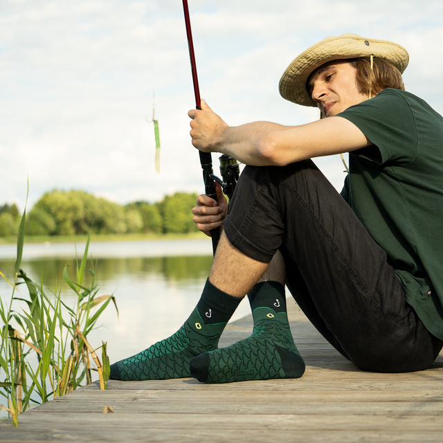 Socken mit Let’s go fishing-Motiv