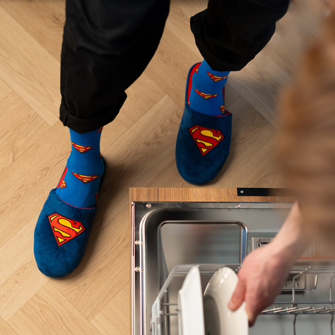 Superman Hausschuhe und Socken für Herren Geschenkideen für Herren SOXO Authentisches Produkt lizenziert von Warner Bros DC Comics