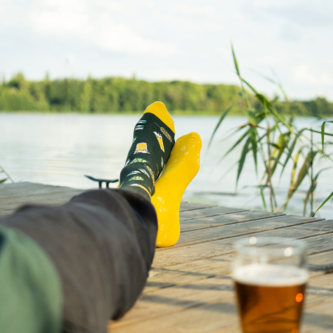 1 Paare von lustigen Socken mit Pale Lager Biermotiv in einzigartiger Verpackung | Herrensocken | SOXO