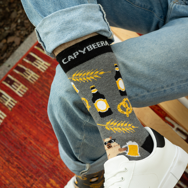 Socken mit Bier Capybara-Motiv 2er-Pack