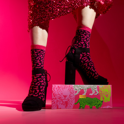 3 Paar von lustige Socken mit Leopard Motiv in einzigartiger Verpackung | Damensocken | SOXO