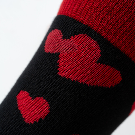 2 Paar von lustige Socken mit Herzmotiv in einzigartiger Verpackung zum Valentinstag | Herrensocken | SOXO