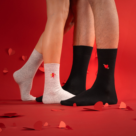 2 Paar von lustigen Socken für Valentinstag im einzigartiger Verpackung | Damen-/Herrensocken | SOXO