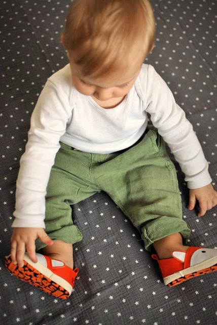 Orange Babyhauschuhe SOXO mit Fuchs