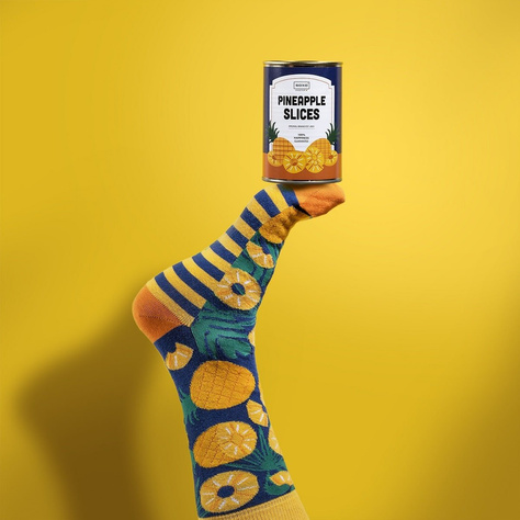 Set mit 2x  Damen-/Herrensocken | Ananas + Avocado in einzigartiger Verpackung | SOXO