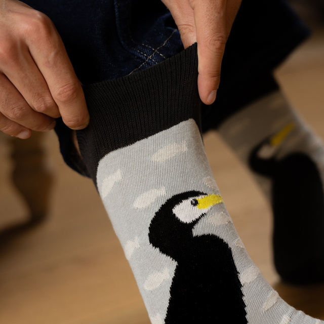 Socken mit Vogel-Motiv
