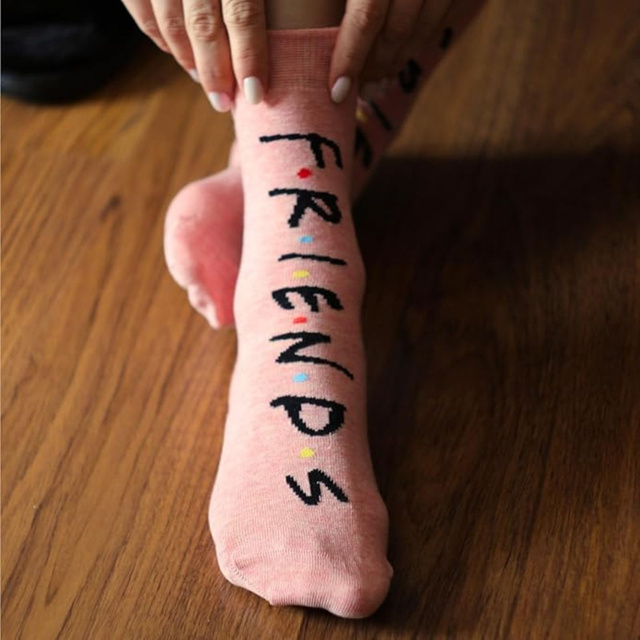 Set Socken + Hausschuhe mit Friends-Motiv