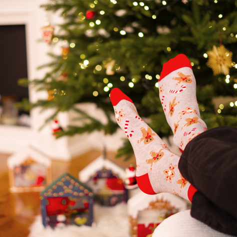 4 Paare von lustigen Socken mit Weihnachtsmotiv in einzigartiger Verpackung | Herrensocken | SOXO