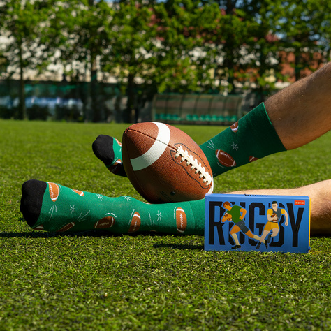 3 Paar von lustigen Socken mit Rugbymotiv in einzigartiger Verpackung | Herrensocken | SOXO