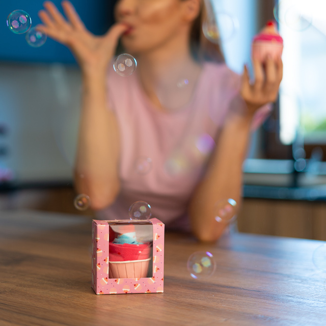 Socken mit Cupcake-Motiv