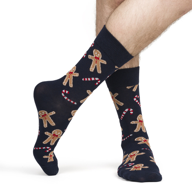 4 Paar von lustigen Socken mit Weihnachtsmotiv in einzigartiger Verpackung | Herrensocken | SOXO