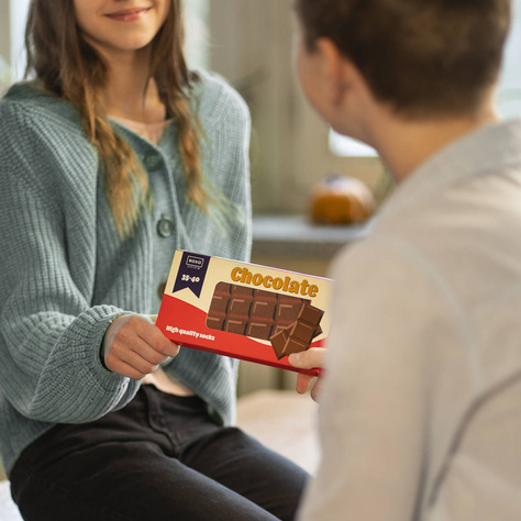 1 Paar von lustigen Socken mit Schokoladenmotiv in einzigartiger Verpackung | Damensocken | SOXO