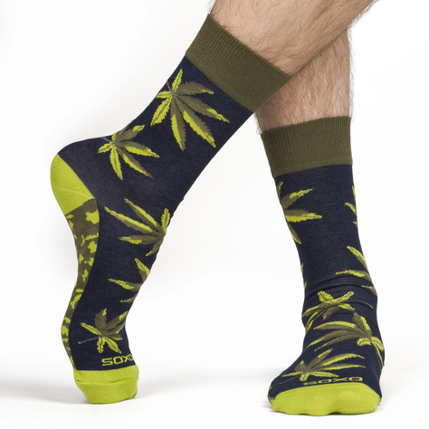 2x Set SOXO Herrensocken | Marihuana in einem Glas | Klassisches Weizenbier in der Dose | als Geschenk für Ihn