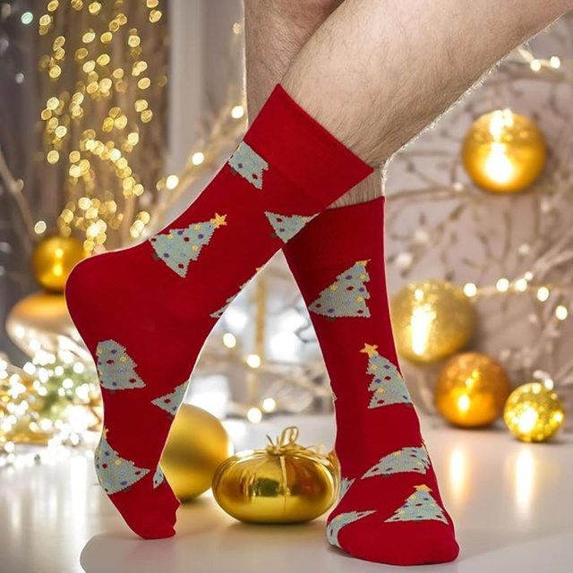 4 Paar von lustigen Socken mit Weihnachtsmotiv in einzigartiger Verpackung | Herrensocken | SOXO