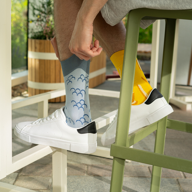 Socken mit Fisch und Chips-Motiv 2er-Pack