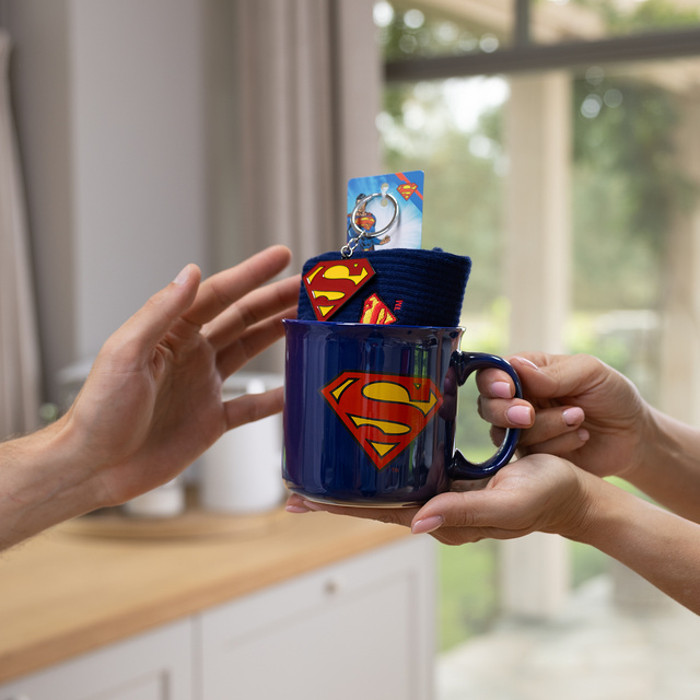 Set Socken Superman + Tasse + Schlüsselanhänger