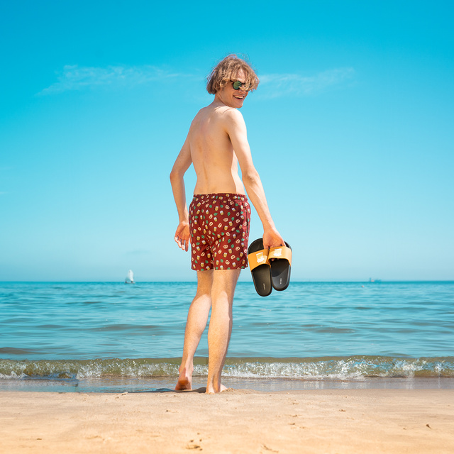 Strand Latschen mit Bier-Motiv