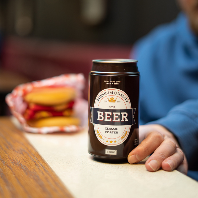 Socken mit Bier-Motiv in Dose Classic Porter