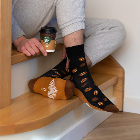 1 Paar von lustigen Socken mit Kaffeemotiv in einzigartiger Verpackung | Damen-/Herrensocken | SOXO