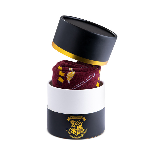 Socken in der Tube mit Harry-Potter-Motiv