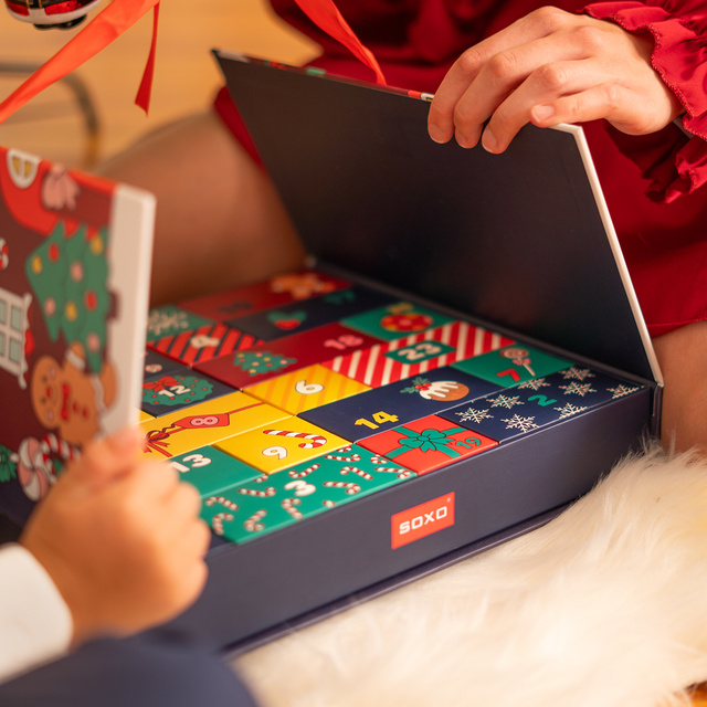 Adventskalender mit Socken 12-Pack