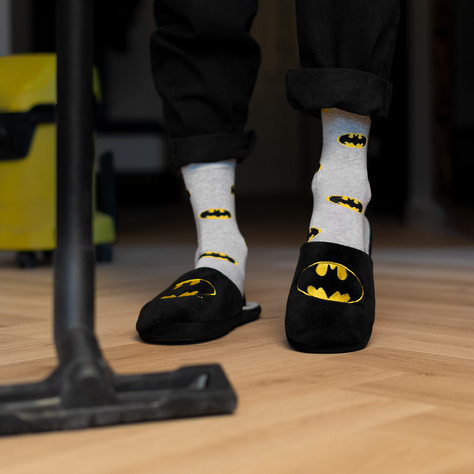 Set mit 1x Herrensocken + 1x Hausschuhe | Batman DC COMICS | SOXO