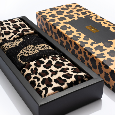 3 Paar von lustige Socken mit Leopard Motiv in einzigartiger Verpackung | Damensocken | SOXO