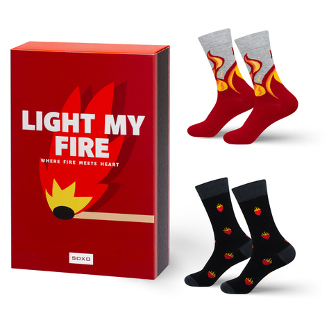 2 Paar von lustige Socken mit Feuer-motiv in einzigartiger Verpackung zum Valentinstag | Herrensocken | SOXO