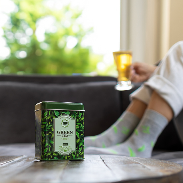 Socken mit Tee-Motiv in Dose 2er-Pack