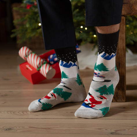 2 Paar von lustigen Socken mit Weihnachtenmotiv in einzigartiger Verpackung | Damen-/Herrensocken | SOXO