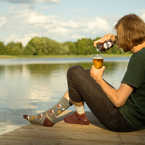 1 Paar von lustigen Socken mit Classic Porter Biermotiv in einzigartiger Verpackung | Herrensocken | SOXO