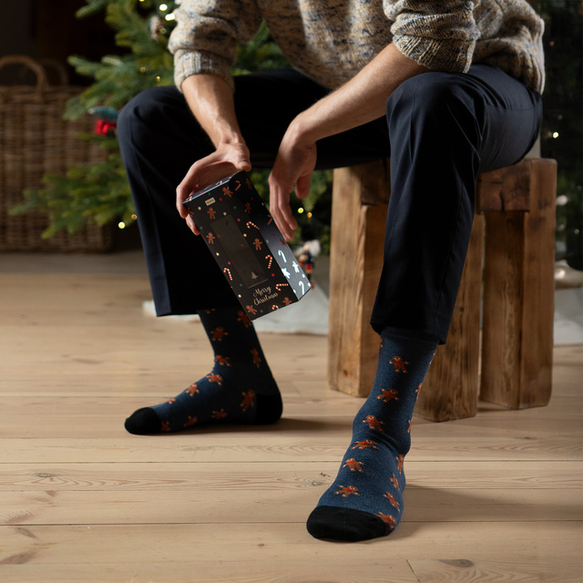 3 Paar von lustigen Socken mit Weihnachten motiv in einzigartiger Verpackung | Herrensocken | SOXO