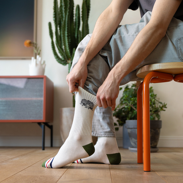 Geschenkset Socken Camper + Thermobecher