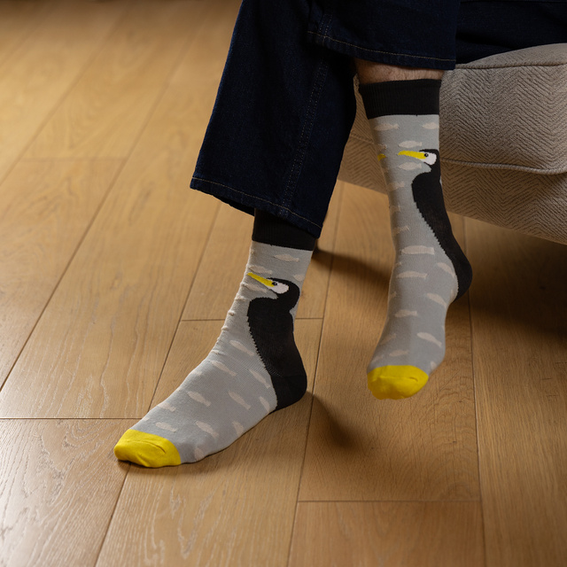 Socken mit Vogel-Motiv