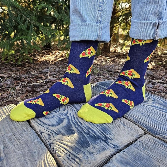 1 Paar von lustigen Socken mit Pizzamotiv in einzigartiger Verpackung | Damen-/Herrensocken | SOXO
