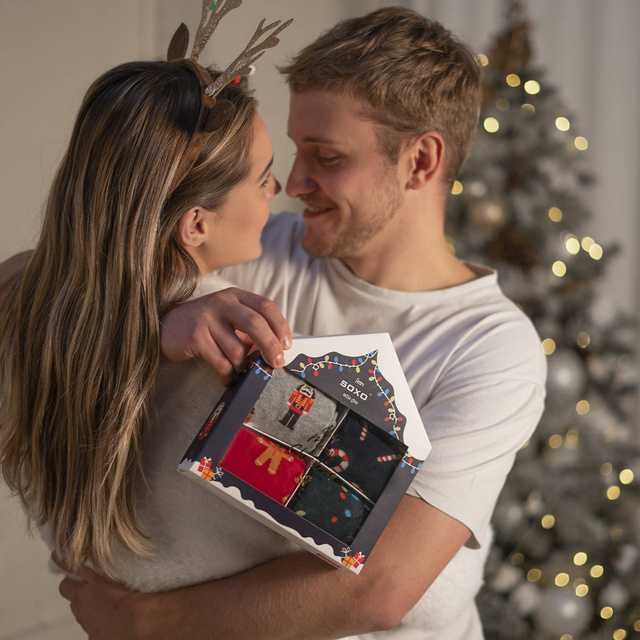 Socken mit Weihnachts-Motiv 4er-Pack