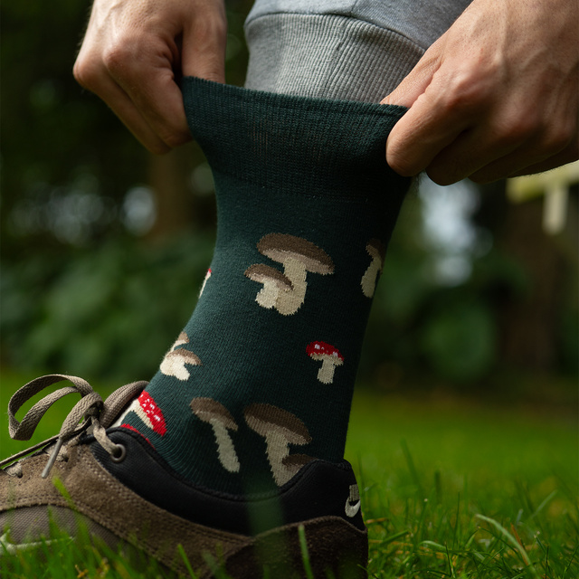 Socken mit Pilz-Motiv