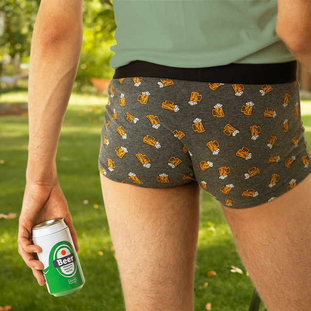 Boxershorts mit Bier-Motiv in Dose