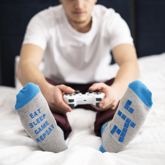 Socken mit Gaming-Motiv